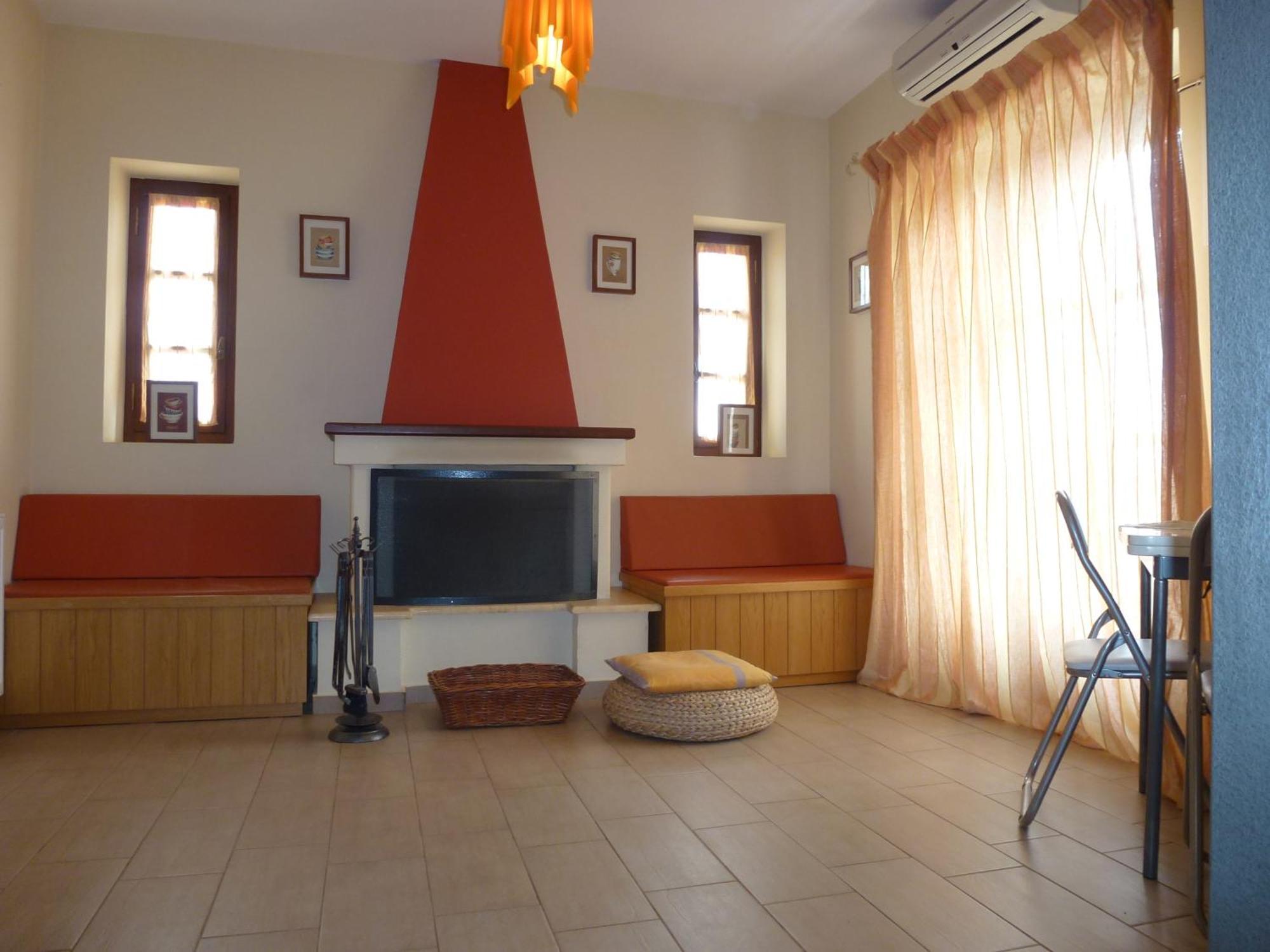 Apartmán Karantonis House Leonídion Pokoj fotografie